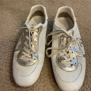 Gucci white & silver sneakers good condition 6.5sz